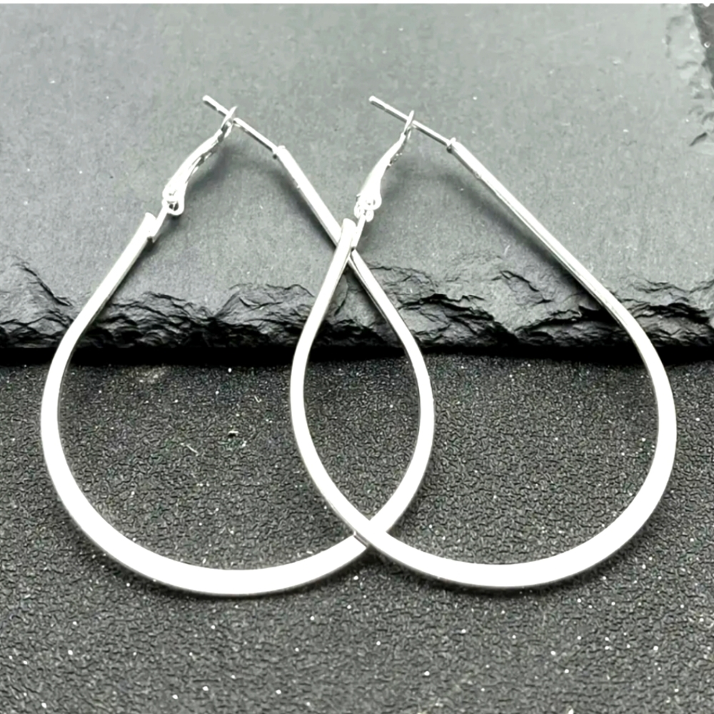 Last One Simple Minimalist Hoop Earrings